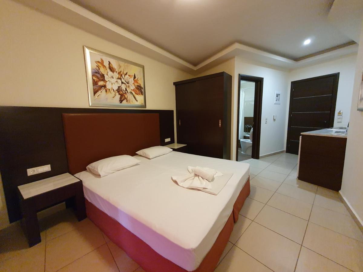 Vivian Hotel Laganas Exterior photo